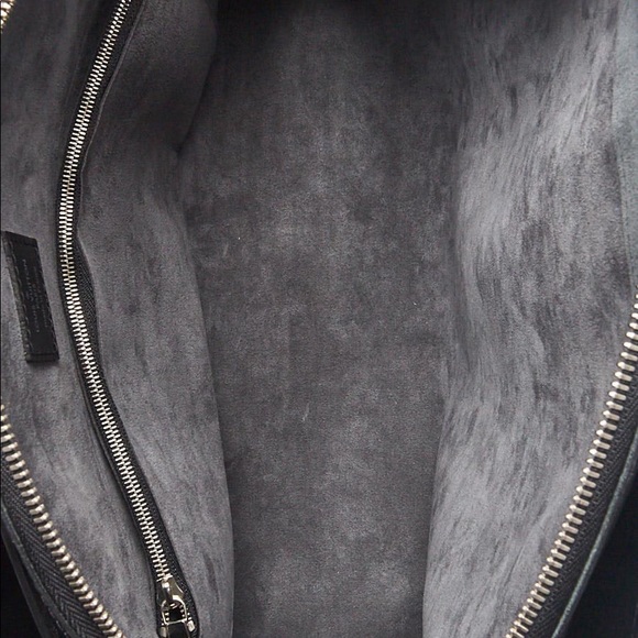 LOUIS VUITTON
Black Epi Leather Pont-Neuf GM Bag - Picture 7 of 7